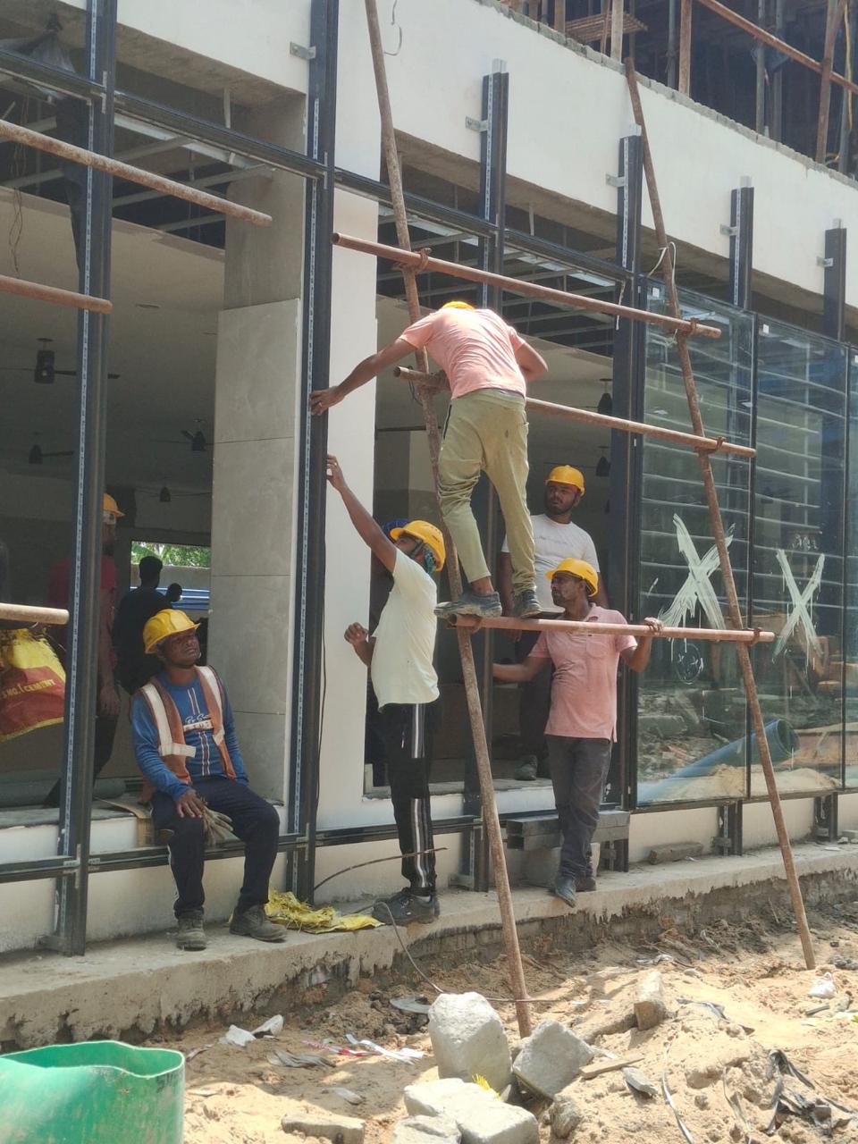 Building facade installation